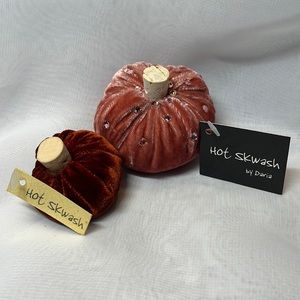 Hot Skwash Pumpkins by Daria